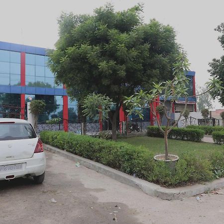 Hotel O Mulaqat Dadri Exterior photo