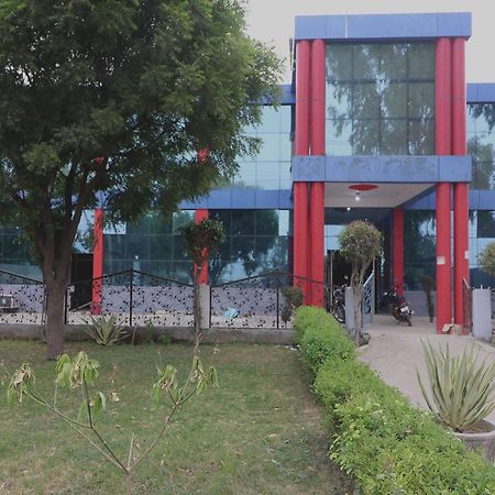 Hotel O Mulaqat Dadri Exterior photo